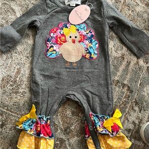 1pc romper NWT 3-6m Turkey romper by Marie Nicole.  Sassy little 🦃
